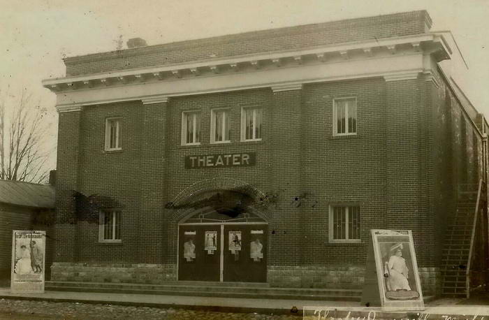 Sauk Theatre - 1907 From Paul